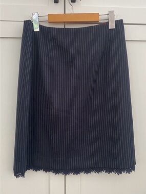 BROOKS BROTHERS Navy Pinstripe Pencil Skirt with Lace Trim Size 8